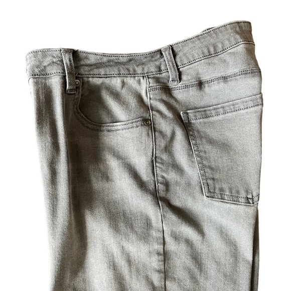 Buffalo David Bitton Jeans Gray size 12/32 - Picture 2 of 5